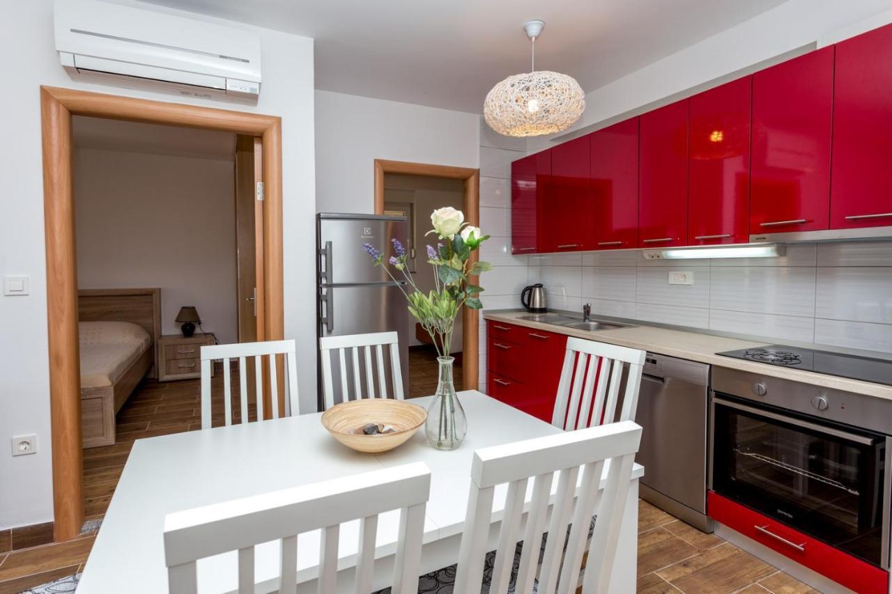 Ferienwohnung Butique Maris Komarna Exterior foto