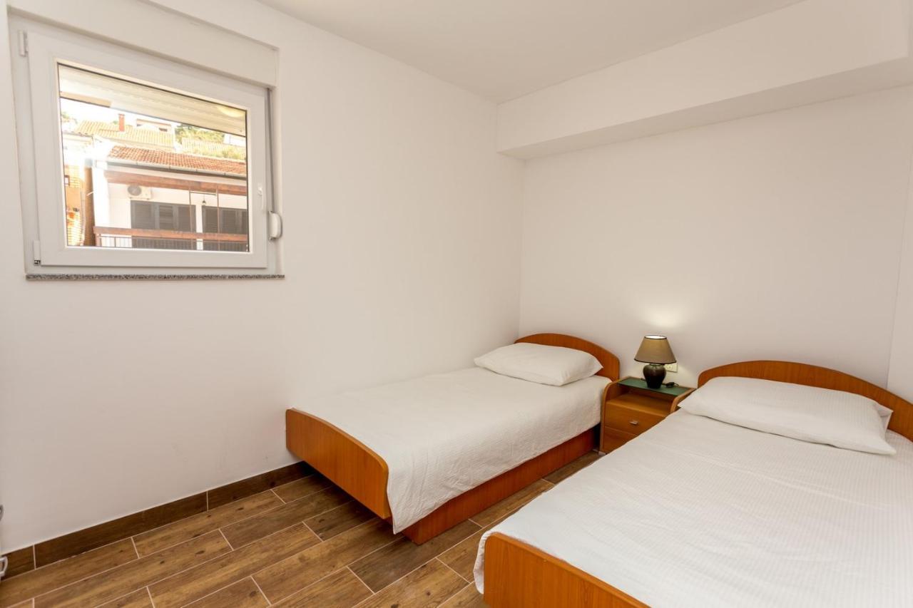 Ferienwohnung Butique Maris Komarna Exterior foto