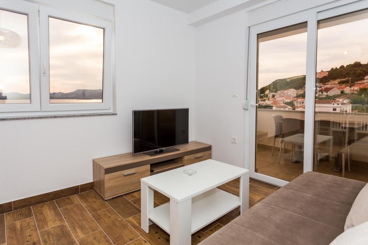 Ferienwohnung Butique Maris Komarna Exterior foto
