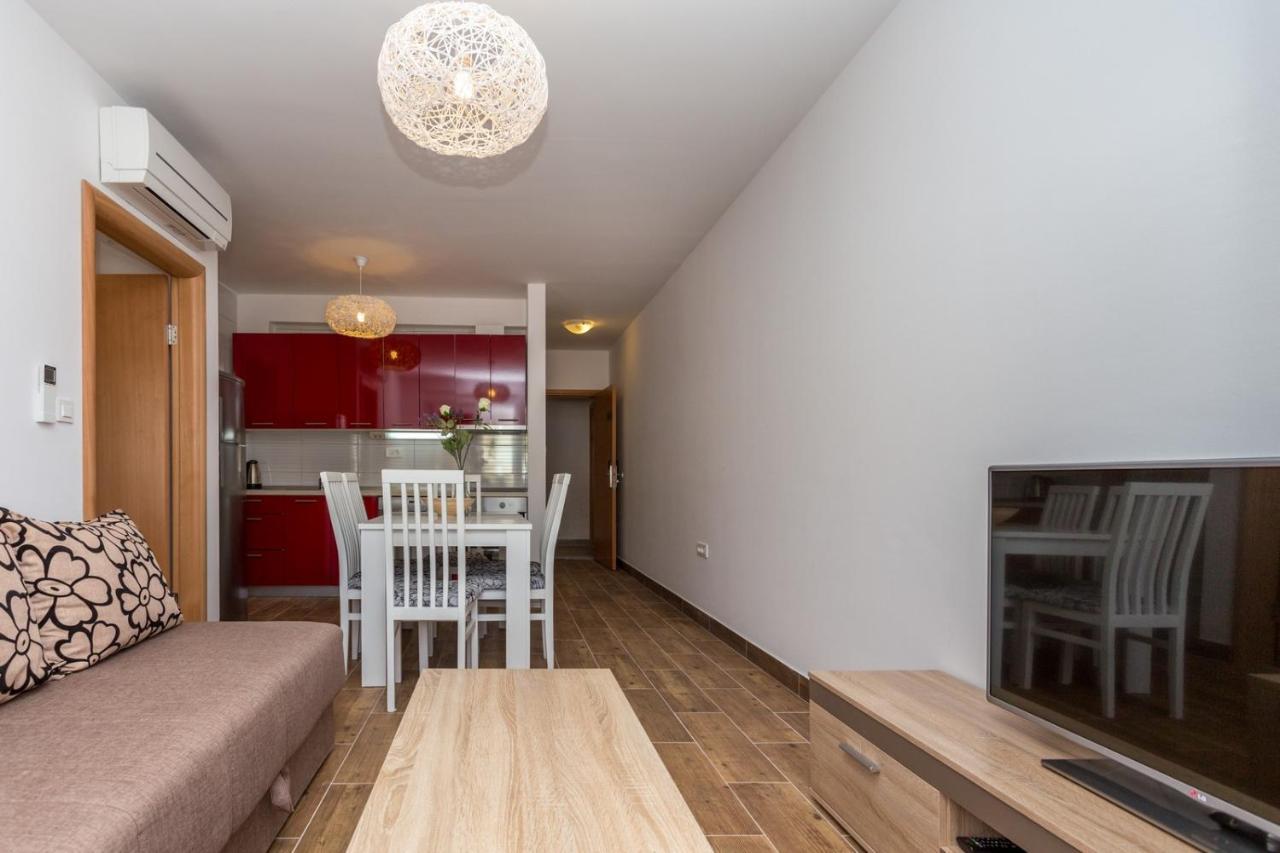 Ferienwohnung Butique Maris Komarna Exterior foto